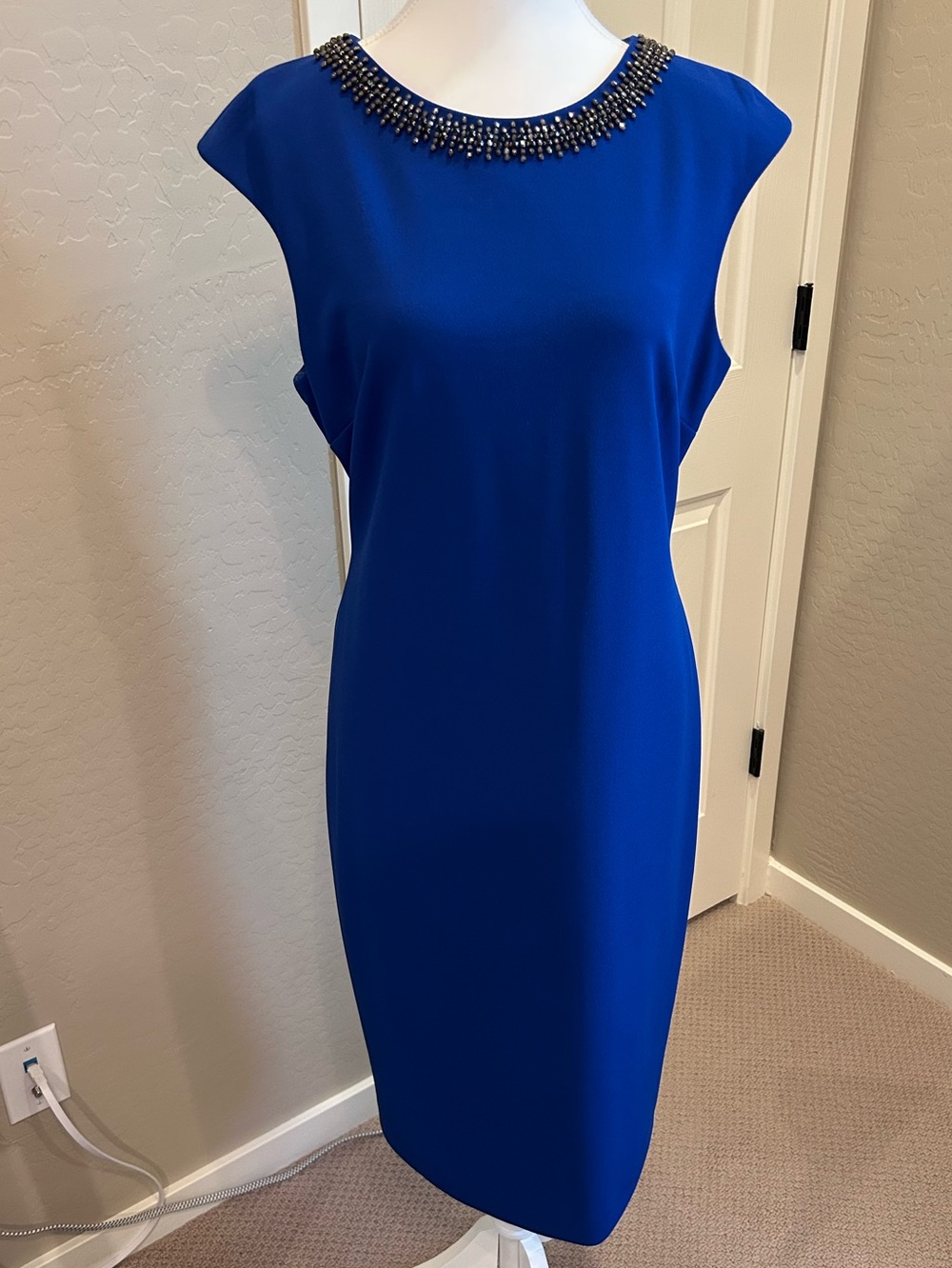 Tahari Arthur S. Levine Royal Blue Embellished Neckline Sheath Dress Size 12